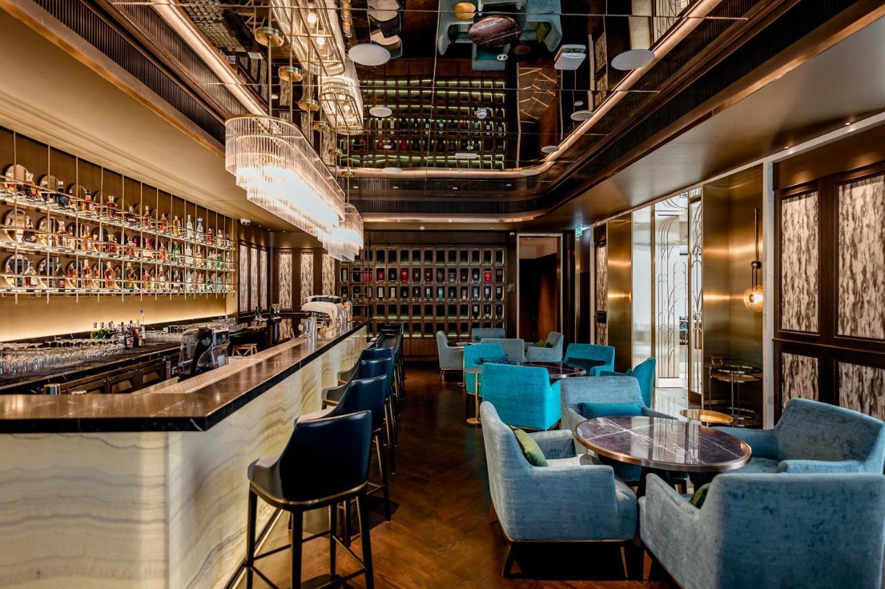 Silq Hotel & Residence, Managed By The Ascott Limited Бангкок Экстерьер фото The Bar at The Hari