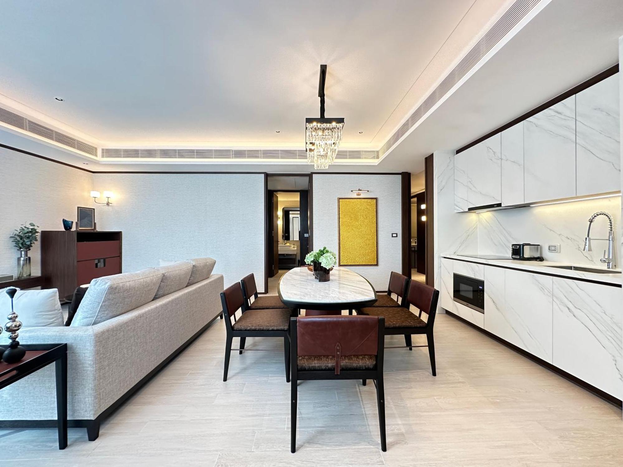Silq Hotel & Residence, Managed By The Ascott Limited Бангкок Номер фото A typical apartment at The Ritz-Carlton, DIFC