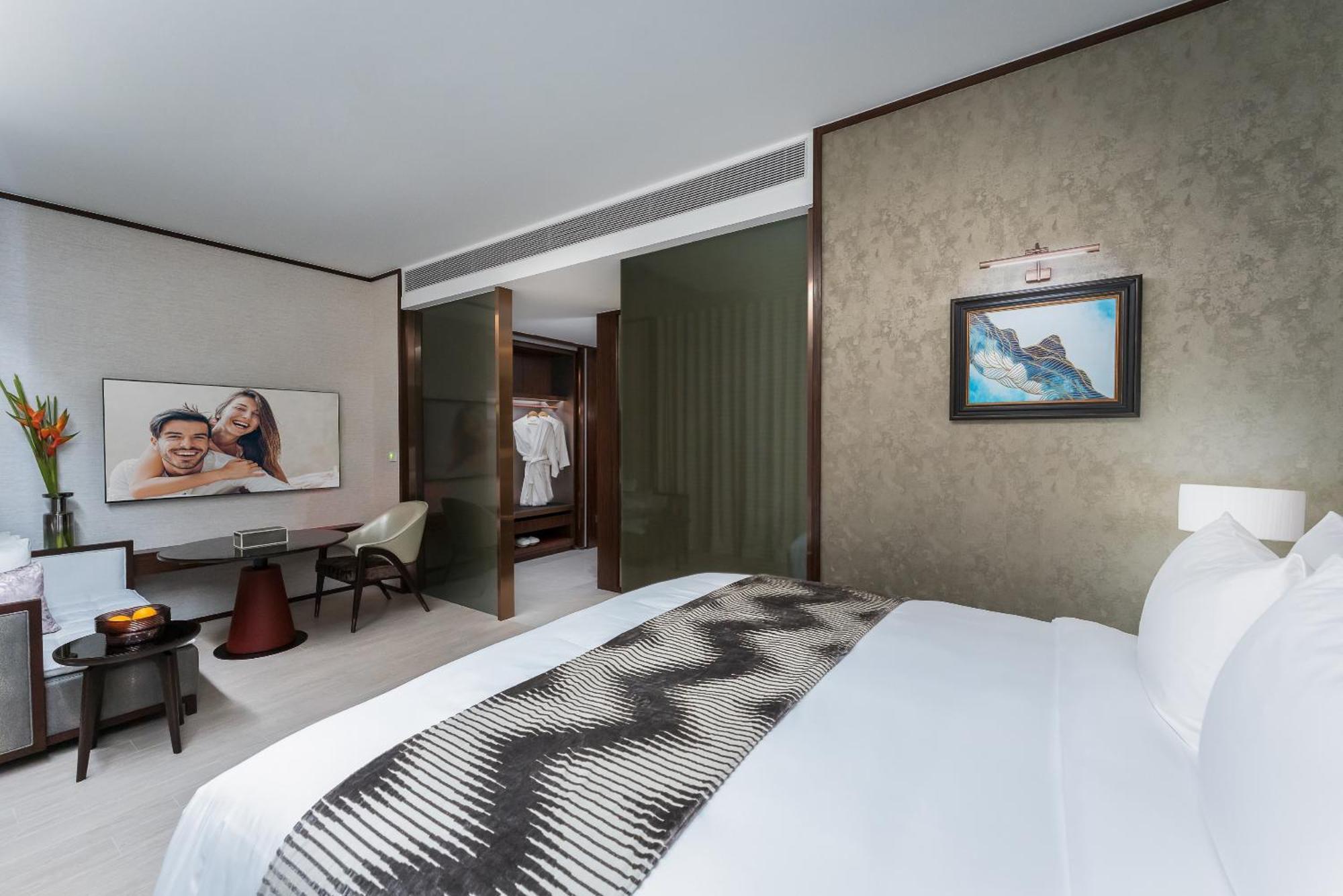 Silq Hotel & Residence, Managed By The Ascott Limited Бангкок Номер фото Deluxe Room